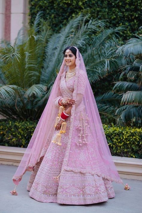 Reception Bride Makeup, Wedding Outfits Indian, Pink Bridal Lehenga, Wedding Dresses Ideas, Reception Bride, Bridal Lehenga Designs, Latest Bridal Lehenga, Delhi Wedding, Wedding Lehenga Designs