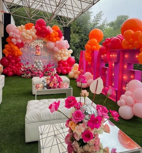 Grad Party Theme, Festival Themed Party, 21st Birthday Decorations, Orange Party, Grad Party Decorations, Party At Home, Birthday Summer, Bday Party Theme, Birthday Party Theme Decorations