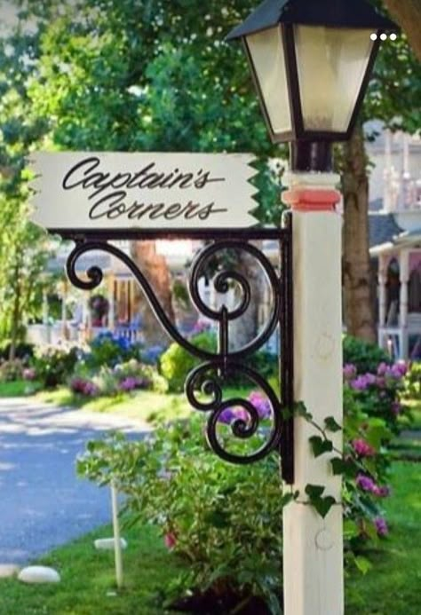 Light Post Ideas Front Yard, Vintage Address Signs, Lamp Post With Address Sign, Stone Light Post Front Yard, Address Sign Post Ideas, Driveway Light Post, House Number Post, Hanging House, Lamp Posts