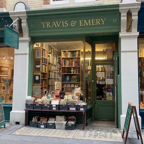 Second Hand Bookstore Aesthetic, Grocery Exterior, Book Store Exterior, Bookstore Exterior, London Bookstores, London Bookstore, Coffee Toy, Store Exterior, Second Hand Bookstore