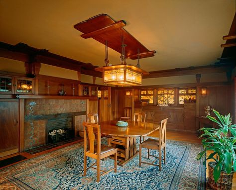 Gamble House, Pasadena, California. Greene and Greene architects, 1908 Dream Bungalow, Craftsman Architecture, Bernard Maybeck, Craftsman Houses, Craftsman Interiors, Arts And Crafts Interior Design, Bungalow Interiors, Arts And Crafts Interiors, Morris Chair