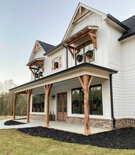 Dream Farmhouse, Farmhouse Inspiration, Modern Farmhouse Exterior, Casa Exterior, Farmhouse Exterior, Bedroom House Plans, Farmhouse Style House, Farmhouse Homes, Farmhouse Plans