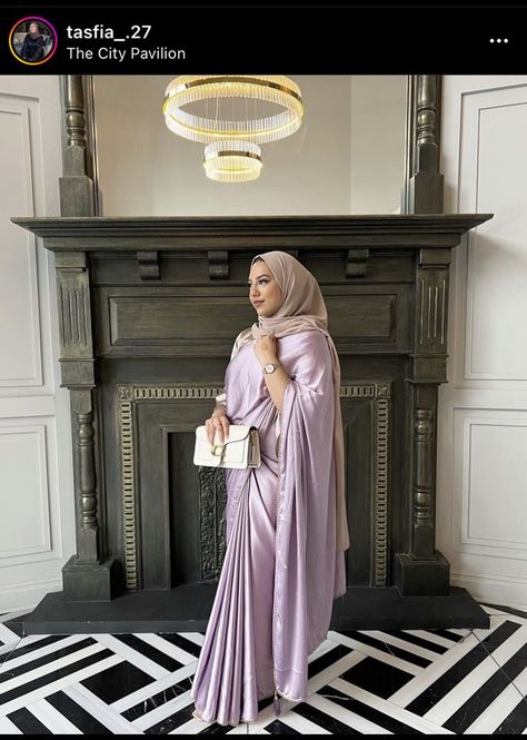 Saree For Muslims, Saree With Hijab For Farewell, Hijabi Saree Aesthetic, Modest Saree Hijab, Saree With Hijab Ideas, Hijabi Sari, Sari With Hijab, Modest Saree, Hijab Saree