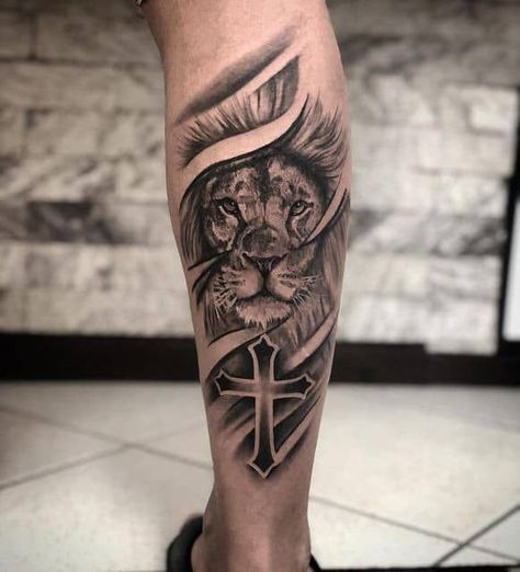 Back Leg Tattoo Men Lion, Legs Tattoo Men, Tattoo Pierna Hombre, Lion Leg Tattoo, Leg Band Tattoos, Tattoos Masculinas, Rib Tattoos For Guys, Wörter Tattoos, Rare Tattoos