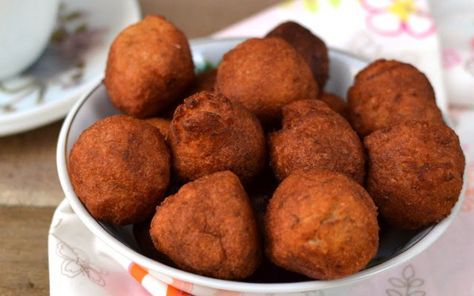 Acaraje Brazilian Black Eyed Peas Fritters Peas Fritters, Pea Fritters, Vegan Junk Food, Fritter Recipes, Green Planet, Allergy Friendly Recipes, Minced Meat, Vegan Appetizers, Brazilian Food