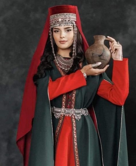 Armenian Clothing, Armenian Culture, Moroccan Clothing, Traditional Attires, Fashion Drawing Dresses, Iranian Women, Folk Dresses, Traditional Clothes, Turkish Beauty