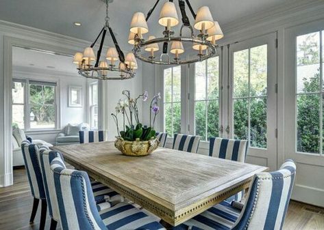 Ralph Lauren Westbury Chandelier -Saddle Up Your Lighting Decor!1966 Magazine Blue And White Dining Room Coastal, Greek Dining Room, Ralph Lauren Coastal, Hamptons Dining Room, Dining Room Coastal, Shingle Cottage, Blue And White Dining Room, Hamptons Dining, Coastal Dining Room