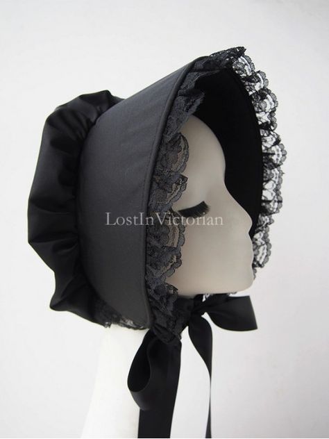 Vintage 19th Century Black Lace Victorian Bonnet #VictorianBonnet #Bonnet #19thCenturyBonnet #19thCentury #lostinvictorian Bonette Hat Outfit, Bonnet Reference, Bonnet Victorian, Vintage Bonnet, Victorian Bonnet, Straw Bonnet, Black Bonnet, Victorian Accessories, Lace Bonnet