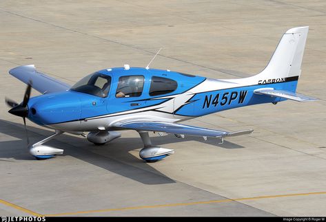 N45PW. Cirrus SR22-GTS G5 Carbon. JetPhotos.com is the biggest database of aviation photographs with over 4 million screened photos online! Boeing 747 200, Deck Photos, Airport City, Flight Deck, Boeing 747, Aircraft Modeling, Helicopter, Vision Board, Aircraft