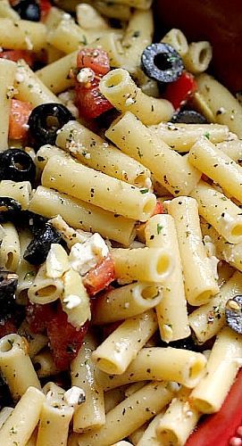 Feta Artichoke, Artichoke Pasta Salad, Recipe Noodles, Bubba Burgers, Persnickety Plates, Cheese Homemade, Artichoke Pasta, Grilling Sides, Greek Salad Pasta