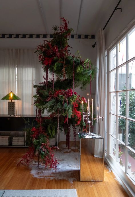 Internet decor legends are redefining the Christmas tree : NPR Spiral Christmas Tree, Expensive Flowers, Spiral Tree, Silver Tinsel, Chic Christmas, Diy Christmas Tree, Modern Christmas, Optical Illusion, Christmas Deco