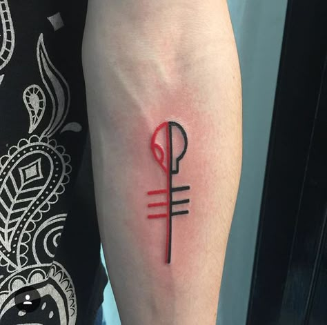 twenty øne piløts tattoo |-/                                                                                                                                                                                 Más 21 Pilots Tattoo, Tatuagem Twenty One Pilots, Tyler Joseph Tattoos, Twenty One Pilots Tattoo, Pilot Tattoo, Tattoos Infinity, Tattoos Mandala, Inspiration Tattoo, Tattoos Geometric