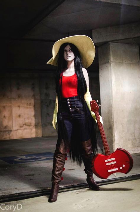 Marceline Costume, Marceline Outfits, Marceline Cosplay, Adventure Time Cosplay, Easy Cosplay, Marceline The Vampire Queen, Adventure Time Marceline, Vampire Queen, Queen Outfit