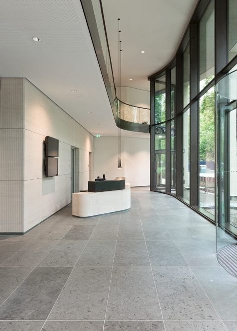 Residential Building Entrance Lobby, Office Building Lobby, Atrium Design, Building Lobby, Lobby Interior Design, Building Entrance, Entrance Lobby, Facade Architecture Design, Office Lobby