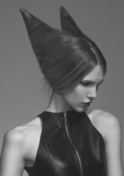 Fashion Show Hairstyles, Show Hairstyles, Pelo Editorial, Hair Expo, Harleen Quinzel, Avant Garde Hair, Editorial Hair, Photographie Portrait Inspiration, Fantasy Hair