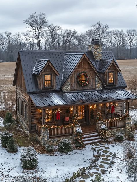 Holiday Cabin, House With Land, Farmhouse Vibes, Log Cabin Ideas, Log Cabin Rustic, Small Farmhouse, Rustic Home Design, Cozy Holiday, Cabins And Cottages