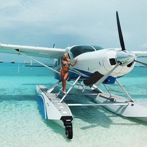 Plane Float, Sea Planes, Amphibious Aircraft, Bush Plane, Sea Plane, Plane And Pilot, Float Plane, Private Aircraft, Classic Wooden Boats