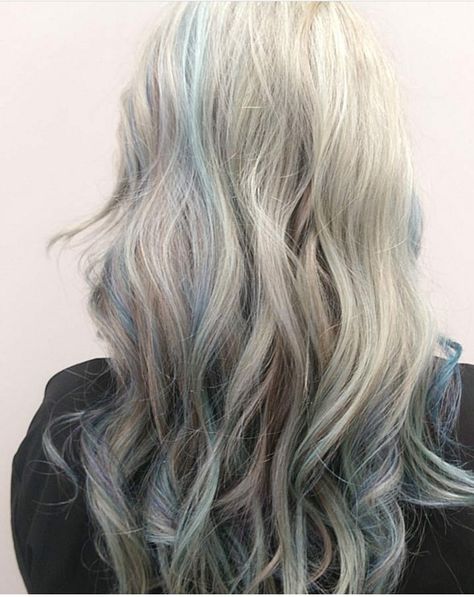 Subtle Blue Highlights In Blonde Hair, Platinum Blonde With Blue Highlights, Blue Streaks In Blonde Hair, Blonde Hair With Blue Underneath, Blonde Hair With Blue Highlights, Highlights Underneath, Yellow Blonde Hair, Colour Highlights, Blue Hair Highlights