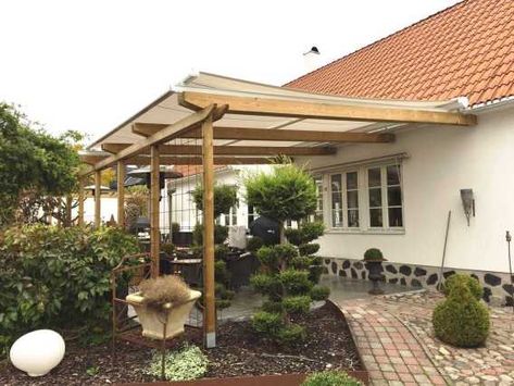 Takmarkis Capri över uteplats Porch Area, Tropical Drink, Roof Tiles, Planter Boxes, Cityscape, Pergola, Capri, Outdoor Structures, Yard