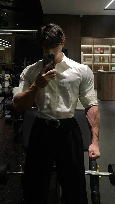 Mens Aesthetic Physique, Aesthetic Body Goals Men, Man In White Shirt Aesthetic, Cute Muscular Men, Outfits For Muscular Guys, Muscular Man In Suit, Muscular Men Fashion Casual, Men Physique Aesthetic, Best Physique Men