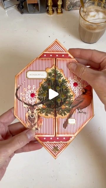 Never Ending Christmas Card, Never Ending Christmas Tree Card, Never Ending Cards, Never Ending Card Ideas, Never Ending Card Tutorial, Infinity Cards, Fancy Christmas Cards, Endless Card, Neverending Card