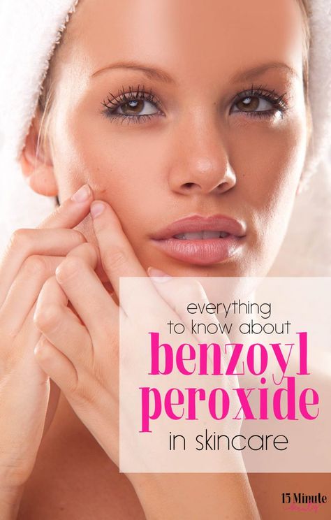 How Benzoyl Peroxide Works in skincare products. Everything you need to know about how it penetrates the skin and helps fight acne. How To Use Benzoyl Peroxide, Benzoyl Peroxide Before And After, Back Acne Remedies, Antiaging Skincare, Natural Anti Aging Skin Care, Beauty Hacks Skincare, Products Review, Glow Skin, Benzoyl Peroxide