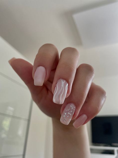 Creamy white nails with silver details :) love it #nails #nailart #naturalnails #selfmade Creamy Nails Design, Creamy White Nails, Creamy Nails, White Nails With Silver, It Nails, Nails With Silver, New Nails, Nails Design, Nails Nailart