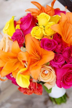 Pink Flower Arrangements, Pink And Yellow Flowers, Spring Wedding Colors, Summer Wedding Colors, Wonderful Flowers, Orange Colour, Deco Floral, Orange And Pink, Tropical Wedding