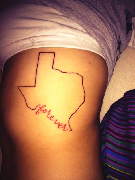 Texas Forever tattoo on my rib cage! ❤ Texas Tattoos Women, Texas Tattoo Ideas, South Carolina Tattoo, Tattoo On Ribs, Texas Tattoo, Forever Tattoo, Texas Tattoos, Country Tattoos, Tatoo Inspiration