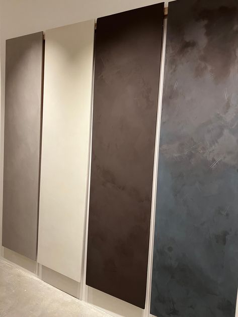 Limewash Paint Ideas to Bring Texture to Your Interior or Exterior Walls Dark Limewash Walls, Limewash Texture, Limewash Wood, Limestone Wash, Limewash Walls, Suite Decor, Natural Paint, Limewash Paint, Lime Paint