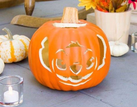 Stitch Pumpkin Carving, Hawaiian Halloween, Pumpkin Carving Ideas Easy, Stitch Pumpkin, Pumkin Decoration, Cute Pumpkin Carving, Disney Pumpkin Carving, Halloween Pumpkin Carving Stencils, Pumkin Carving