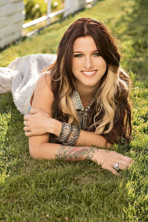 Cassadee Pope :D Cassadee Pope Hair, Hey Monday, Cassadee Pope, Hair Envy, Woman Crush, Look At You, Fashion Pictures, Hair Day, Country Music