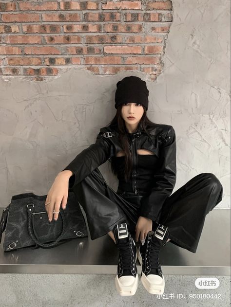 Black Ootd, Korean Fashion Black, Ootd Outfits, Fashion Black, Korean Fashion, Ootd, Black