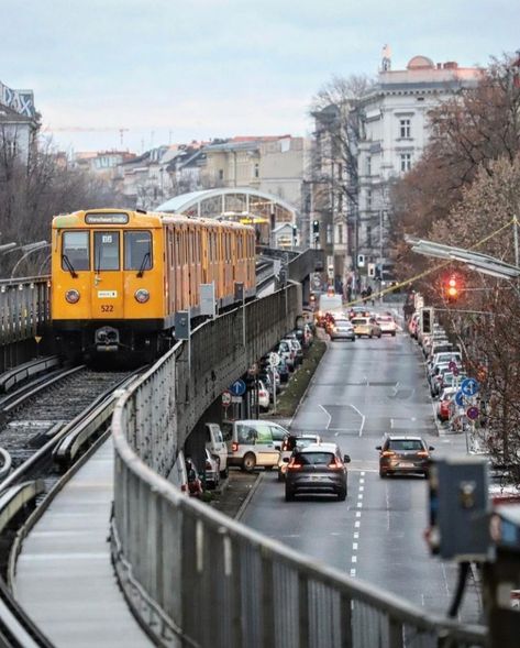 Berlin Street, West Berlin, U Bahn, Best Places To Live, Central Europe, Commercial Vehicle, City Life, Street Art, Berlin