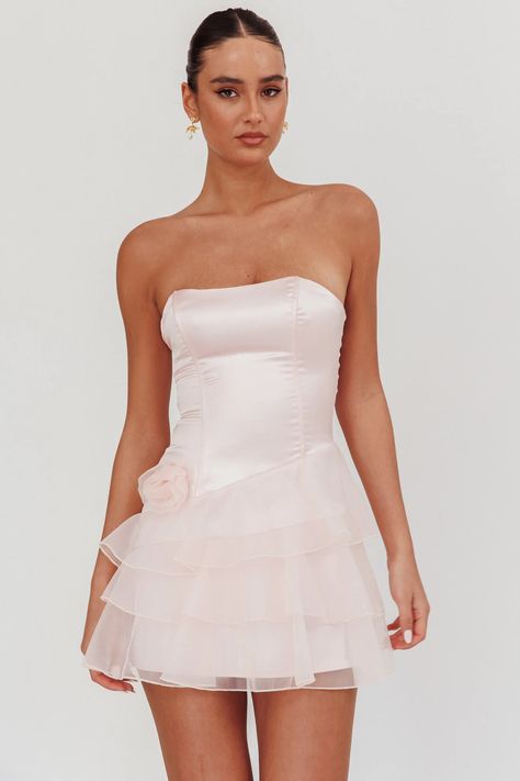 Bless Strapless Organza Ruffle Mini Dress Blush Strapless Dress Necklace Ideas, Dresses Fits, Senior Homecoming, Formal Mini Dress, Strapless Organza, Pink Academia, Bm Dresses, Quinceanera Ideas, Selfie Leslie