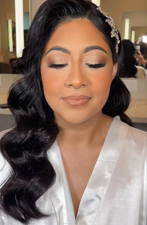 Maternity Shoot Makeup Ideas, Makeup For Maternity Pictures, Maternity Shoot Makeup, Shoot Makeup, Maternity Picture, Radiate Confidence, Wedding Makeup Looks, Bridal Makeup Looks, Courthouse Wedding