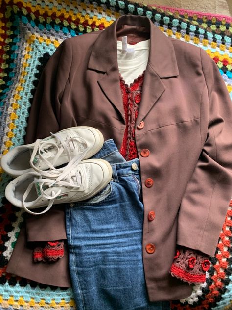 Layered Shirt Outfit, 80s Blazer Outfit, Whimsical Academia, Whimsical Outfit, Thrifted Jeans, Cardigan Fall Outfit, Flannel Coat, Shoes Reebok, Thrifted Outfits