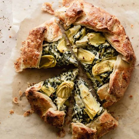 Spinach Artichoke Recipes, Artichoke Appetizer, The Art Of Slow Living, Art Of Slow Living, Baked Artichoke, Spinach And Artichoke Dip, Galette Recipe, Game Day Appetizers, Artichoke Recipes