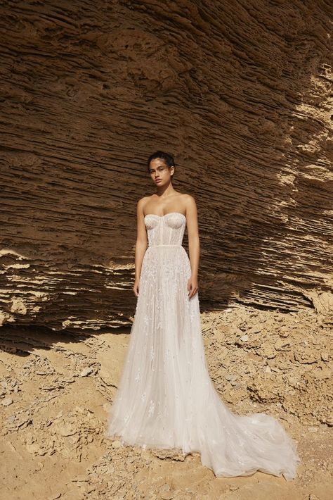 Dana Harel Bridal, Dana Harel, Wedding Dress Unique, Aria Dress, Kleinfeld Bridal, Dress Unique, Spring Summer 2023, Bridal Fashion Week, Stunning Gowns