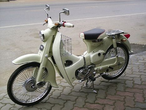 Honda Classic Motorcycles : Honda Classic C 50 Moped 1965 - Classic and Vintage Motorcycles Honda Cycles, Honda C50, Honda 50, Honda Scooters, Bike Cart, Womens Motorcycle Helmets, Honda C70, Honda Super Cub, Honda Cub