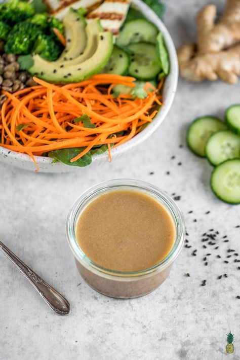 Ginger Miso Dressing, Miso Dressing Recipe, Miso Salad Dressing, Creamy Chipotle Dressing, Salad Asian, Miso Ginger Dressing, Chipotle Dressing, Ginger Miso, Soy Oil