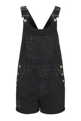 Topshop: MOTO Short Denim Dungaree. Gotta have 'em! Black Overalls Outfit, Black Short Overalls, Black Short Jumpsuit, Dream Pants, Black Dungarees, Short Dungarees, Shorts Jumpsuit, Black Romper Shorts, Denim Dungaree