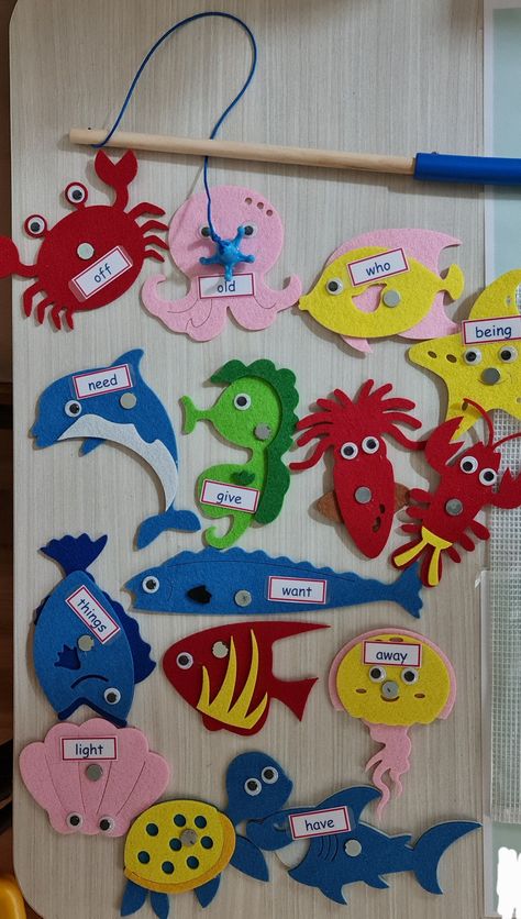 Magnet Fishing Game, Diy Fishing Game, Fishing Games For Kids, Magnetic Fishing Game, Magnet Fishing, Science Games, Quiet Book Patterns, Felt Crafts Diy, Educational Games For Kids