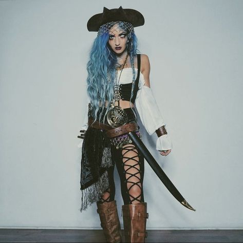 Rave Pirate Outfit, Space Pirate Costume, Goth Pirate Aesthetic, Pirate Rave Outfit, Mermaid Pirate Costume, Ghost Pirate Costume, Zombie Pirate Costume, Rave Outfits Diy, Mermaid Costume Diy