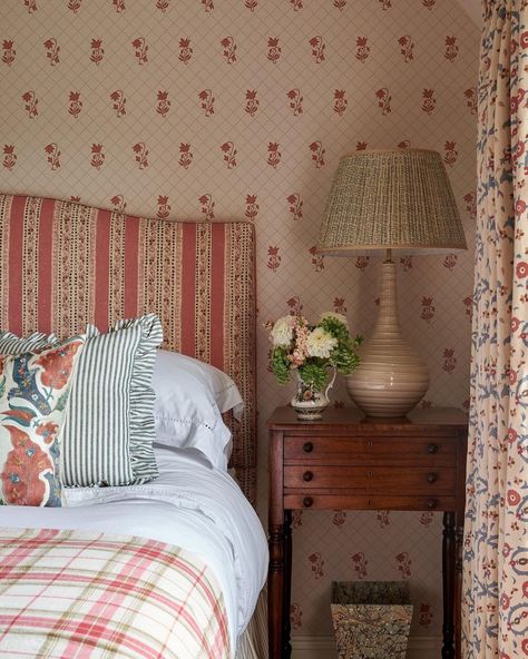 All Posts • Instagram English Bedroom, Floral Headboard, Pink Bedspread, 17th Century House, Pink Armchair, White Bedside Table, English Country Style, Classic Wallpaper, English Country House