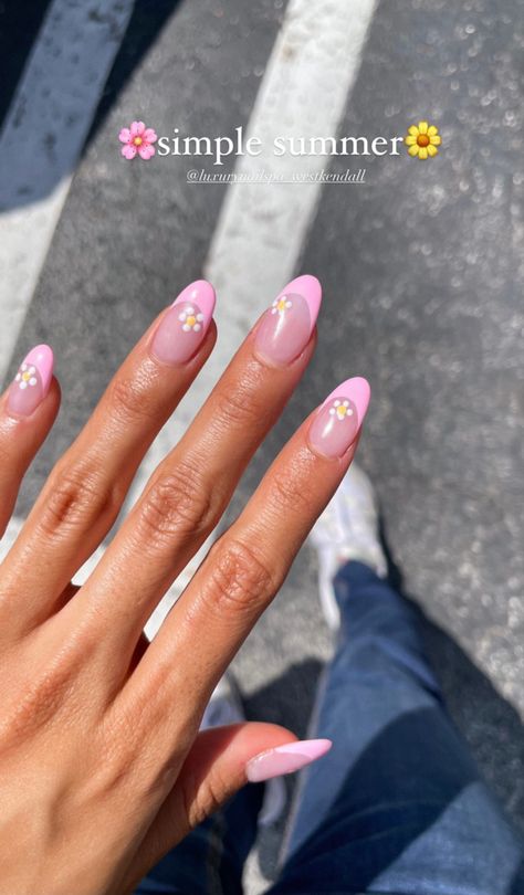 Spring Trendy Nails Almond, Long Acrylic Nails Classy, Almond Dip Nails Spring, Nails Dipped, Nails Acrylic Long, Nails Acrylic Almond, Acrylic Nails Long, Acrylic Nails Almond Shape, Nails Acrylic Short