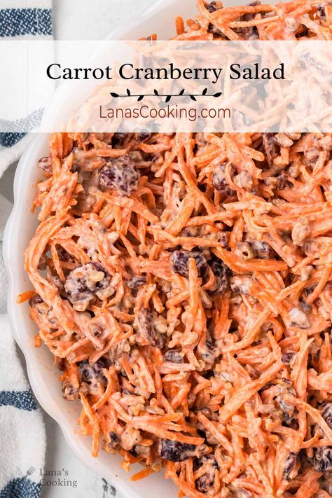 Carrot Cranberry Salad Carrots And Cranberries, Raw Carrot Salad Recipes, Shredded Carrot Salad, Orange Salad Recipes, Carrot Raisin Salad, Carrot Salad Recipes, Carrot Slaw, Christmas Salads, Cranberry Salad