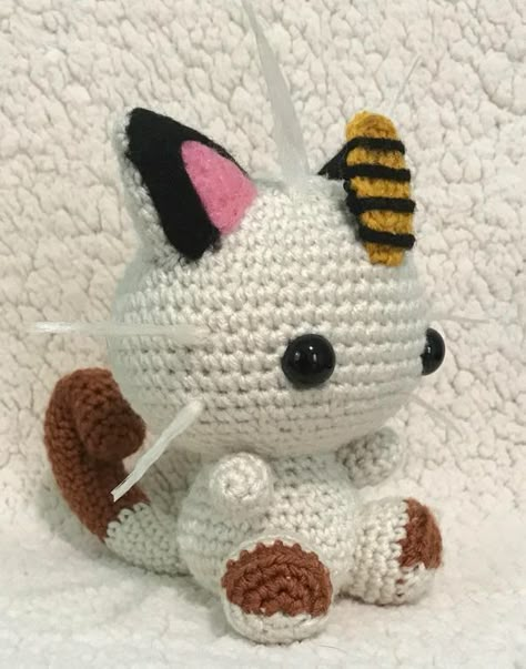 Crochet Plushies Pokemon, Cute Crochet Pokemon, Crochet Meowth, Video Game Crochet Patterns Free, Free Anime Crochet Patterns, Free Pokemon Crochet Patterns, Pokemon Crochet Patterns Free, Pokémon Crochet, Pikachu Crochet