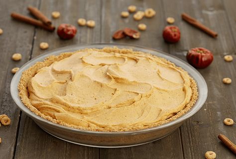 pumpkin cream pie on a wood table Pumpkin Cream Pie Recipe, Pumpkin Cream Pie, Gluten Free Thanksgiving Recipes, Gluten Free Pumpkin Pie, Dessert Pie Recipes, Bake Pumpkin, Gluten Free Holiday, Gluten Free Thanksgiving, Gluten Free Pie