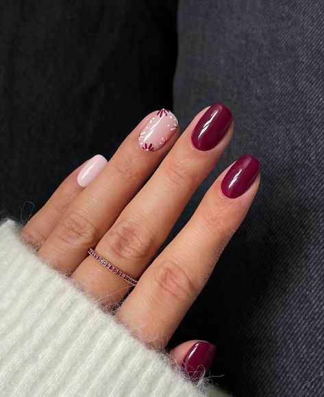 Pink Burgundy Nails, Burgundy Pink Nails, Bordeaux Nails Design, Raspberry Nails Design, Short Burgundy Nails, Short Nails Ideas Autumn, Bordo Nails, Burgundy Manicure, Pink Red Nails